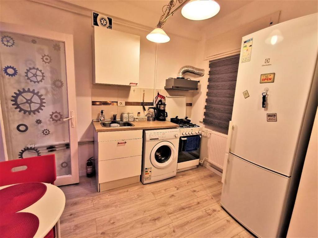 Luxury Piata Universitate Old Town Apartment Bucureşti Exterior foto